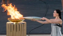 Pracovali na nej nepretržite takmer deväť mesiacov. Pozrite si, ako sa vyrábala olympijská pochodeň
