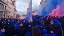 VIDEO: Dymovnice, pokriky a belasá invázia v Rakúsku. Slovanisti prišli do Grazu