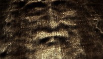 Vedci preskúmali Turínske plátno s najnovšími forenznými nástrojmi. Zistili, že je plné neľudskej DNA