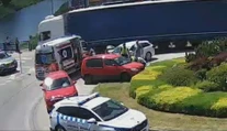 VIDEO: Vodiča v bezvedomí ľudia ignorovali, zakročila mladá žena. „Nikto nezastavil, len vytiahli telefón,“ hovorí