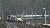 Explózia na železničnej trati pri Varšave mala zrejme zničiť vlak. Podľa Tuska išlo o akt diverzie