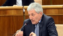 Alan Suchánek sa napokon vzdal ocenenia Biela vrana