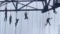 VIDEO: Desivý incident na stavbe. Robotníci zostali po zrútení lešenia visieť 140 metrov nad zemou