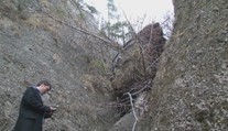 Najobľúbenejšia atrakcia Súľovských vrchov je nedostupná. Náučný chodník zahatala obrovská skala