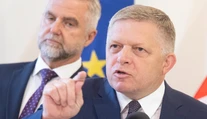 Po novinárovi reaguje na slová premiéra Fica o zámere ovplyvniť voľby aj britské veľvyslanectvo