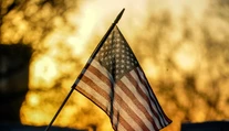 Voľby USA: Demokrati si už zaistili tesnú väčšinu v Snemovni reprezentantov