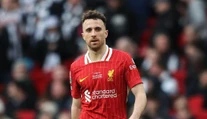Rivalita išla bokom, futbalisti PSG predviedli krásne gesto. V Liverpoole si uctili Dioga Jotu