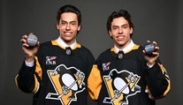 Zopakuje sa príbeh bratov Sedinovcov? Pittsburgh draftoval kanadské dvojičky: Vedeli sme, že šanca je malá