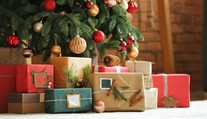 Nákup vianočných darčekov je niekedy hotový boj. Niektorý z týchto nápadov možno osloví aj vás