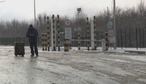 Chaos na ukrajinských hraniciach. Ľudia chceli pešo prechádzať cez priechody, kde to zakázali