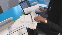Kuriózny prípad v Jihlave: Muž bizarnými otázkami a vyhrážkami terorizuje magistrát