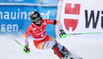 Famózny víkend v podaní Camille Rastovej. V slalome zvládla obrovský tlak od Shiffrinovej a oslavuje triumf