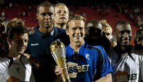 V pohári vyradili Atlético, Slovák dal v ich drese gól Chelsea, teraz budú hrať tretiu ligu