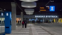 Pozor na zmeny v MHD. Seniorom posúvajú vek na zľavnené cestovné