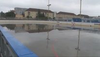 Namiesto klziska majú vodnú plochu. V Stropkove čakajú na ochladenie ako na spasenie