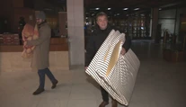 Na nočné rokovanie parlamentu si priniesli matrace i kapustnicu. Fico opozíciu vyzval, aby prestala s obštrukciami
