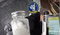 Polícia rozložila medzinárodný gang. Počas akcie zadržali drogy v hodnote takmer milióna eur