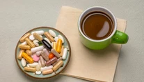 Káva má zlý vplyv na vstrebávanie vitamínov, odhalili vedci. Vyhnúť sa musíte tejto chybe
