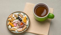 Káva má zlý vplyv na vstrebávanie vitamínov, odhalili vedci. Vyhnúť sa musíte tejto chybe