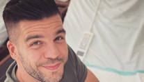 Tomáš Juríček s dcérkou v náručí. Vlasov má na rozdávanie