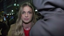 Vo Washingtone to bolo počas volieb poriadne divoké. Reportérku TV Nova takmer prevalcoval dav