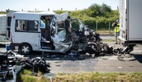 Obrovská tragédia pri Győri. Nadránom pri havárii zahynulo osem ľudí