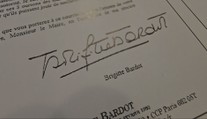 Brigitte Bardotová si dopisovala s Rudolfom Schusterom. Bývalý prezident nám ukázal osobné listy