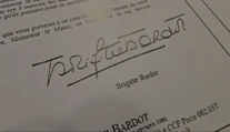 Brigitte Bardotová si dopisovala s Rudolfom Schusterom. Bývalý prezident nám ukázal osobné listy