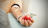 Prosia o pomoc. Zásoby krvných skupín 0, A a B s negatívnym Rh faktorom sú hraničné