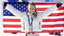 Bodaj by si padla a už sa nikdy nepostavila, zradkyňa. Šialené, čomu Shiffrinová čelí v USA po zisku zlatej medaily