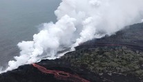 Havajská sopka Kilauea naďalej vybuchuje a chrlí popol