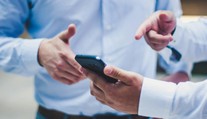Koniec lacných mobilov a počítačov. Experti vysvetlili, prečo elektronika zdražie