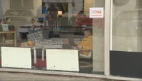Ľudia bez domova žijú na ulici ako vo výklade. Známe osobnosti si vyskúšali, aké to je