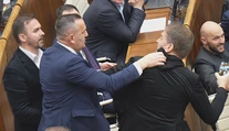 Prekročenie červených čiar. Poslanci v parlamente prerazili dno, tvrdia experti