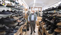 FOTOGALÉRIA: Obuv, knihy aj trhoviská. Pozrite sa, ako to vyzerá v otvorených prevádzkach