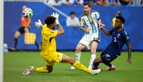 Messi civel. Kapverdy siahali na historickú senzáciu, majstrov sveta dohnali do predĺženia. Rozhodol až vlastný gól