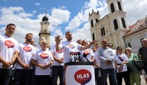 V parlamentných voľbách by zvíťazil Hlas-SD pred OĽaNO a SaS