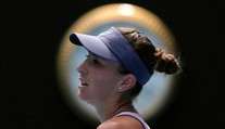Bieloruská favoritka pokračuje v ceste za obhajobou. Belinda Benčičová nestačila na hviezdnu Američanku