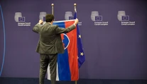 Potupa pre Slovensko. Patrí do skupiny 5 krajín, ktoré najviac prispievajú k rozkladu demokracie v Európe
