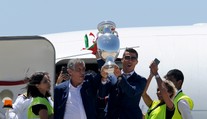 Majstrov Európy vítali v Lisabone tisíce fanúšikov