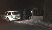 Záhadná smrť ornitológa (†34). Napadnutý svorkou psov alebo zavraždený a pohodený divej zveri?