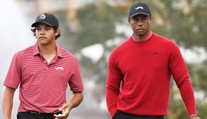 VIDEO: Jablko nepadá ďaleko od stromu. Pätnásťročnému synovi Tigera Woodsa sa podaril husársky kúsok