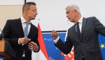 Orbánová vláda zrušila na Korčokov podnet uznesenie k nákupu pôdy u susedov