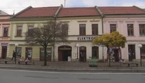 Historické domy v centre Prešova sú ohrozené. Pre nedbalosť suseda ich môžu zničiť splašky a vlhkosť