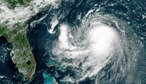 Tropická búrka Henri, smerujúca k východnému pobrežiu USA, zosilnela na hurikán