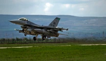 Už ich nepreverujú. Nákup stíhačiek F-16 bol vraj v poriadku