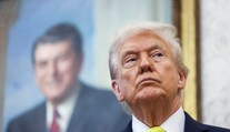 Trump zvýšil Kanade clá o desať percentuálnych bodov, trestá ju za reklamu s Reaganom