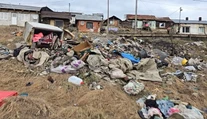 Likvidáciu odpadu môžu mať zadarmo. V Žehre bojujú s haldami smetí, hoci kontajner je poloprázdny