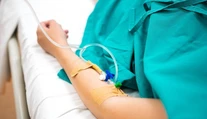 Nevinné uštipnutie na dovolenke pripravilo Júliu takmer o život. Buď operácia alebo márnica, povedal jej chirurg
