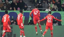 VIDEO: Zase to spravil. Musiala sa zbavil všetkých protihráčov a parádnym sólom vrátil Bayern na čelo